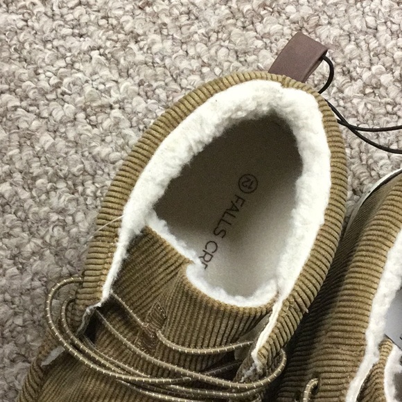 New Shoes - Picture 2 of 8